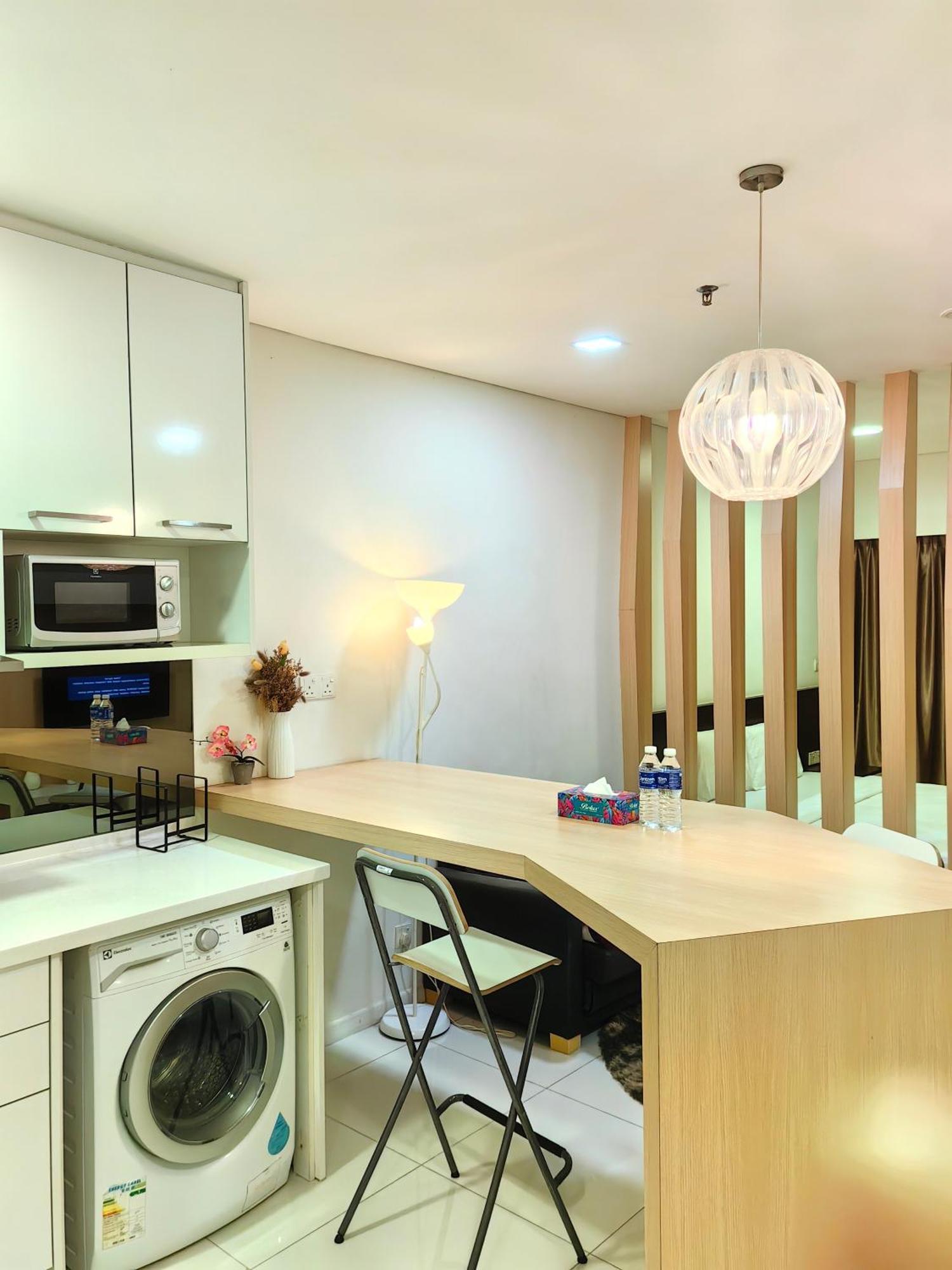 Summer Suites By Moon Orchid Kuala Lumpur Extérieur photo