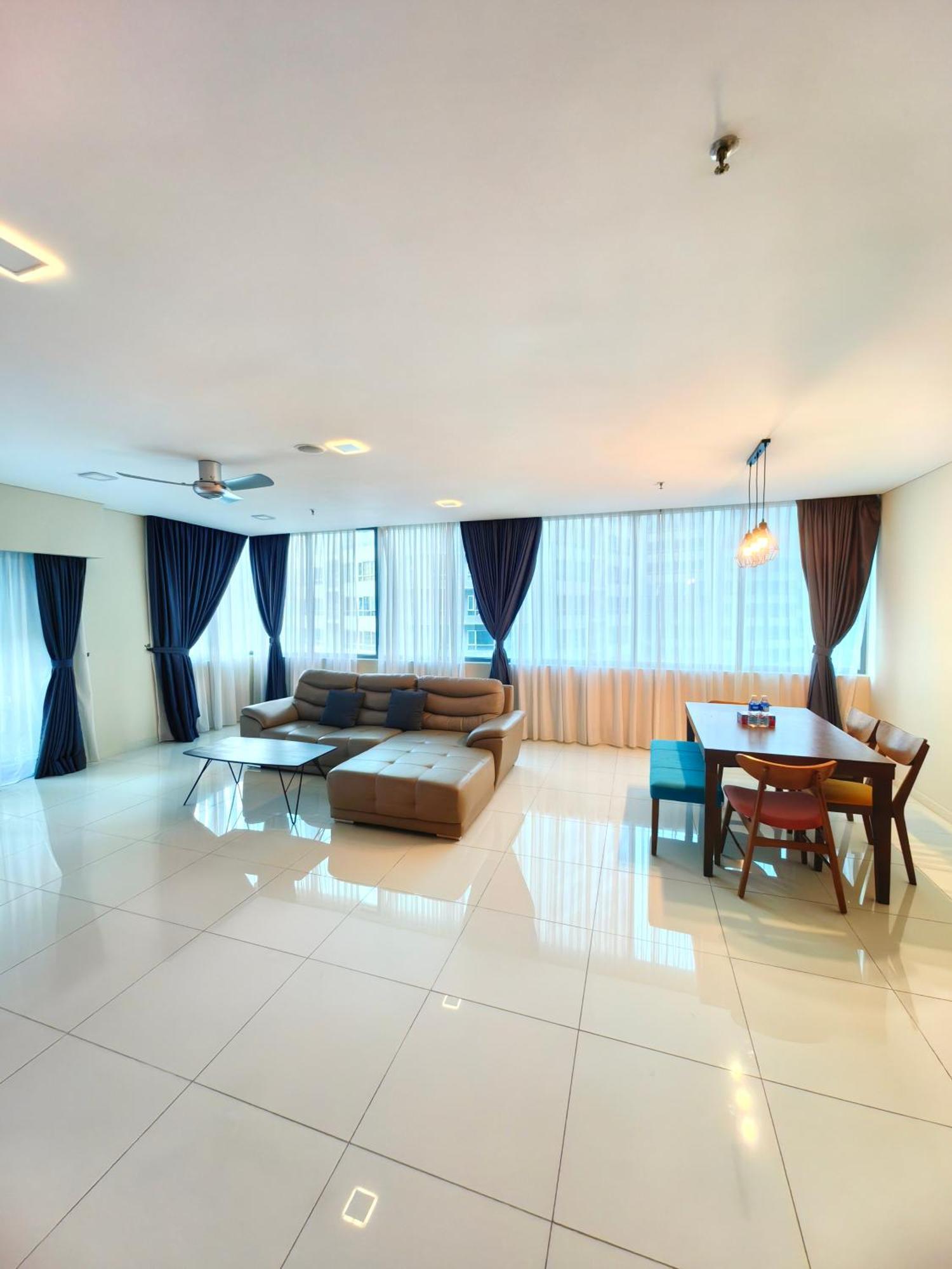 Summer Suites By Moon Orchid Kuala Lumpur Extérieur photo