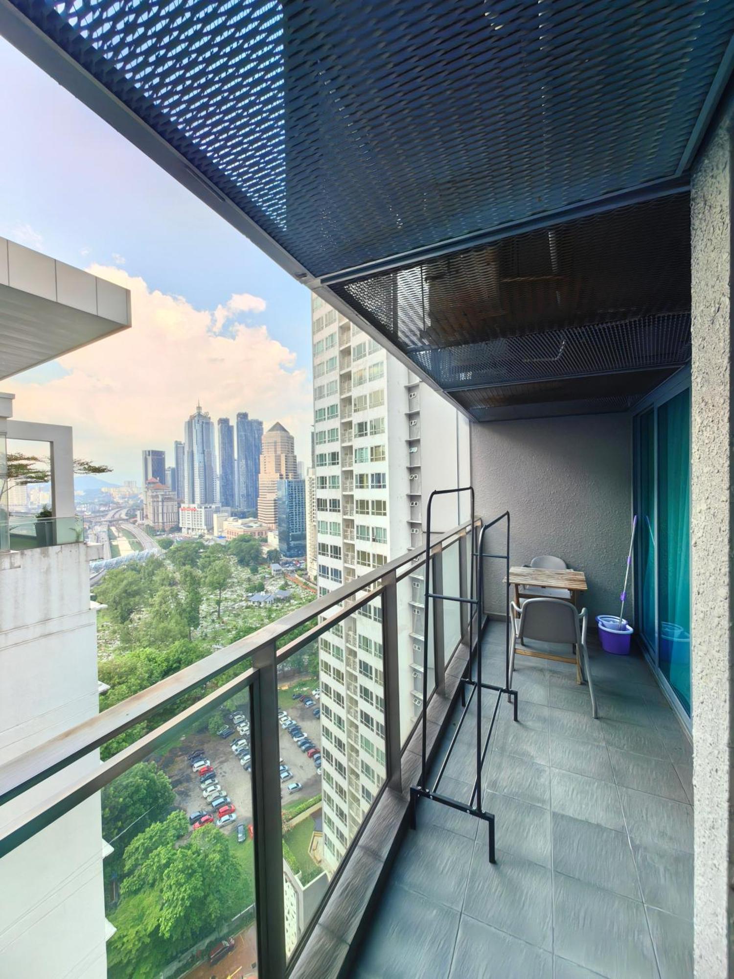 Summer Suites By Moon Orchid Kuala Lumpur Extérieur photo