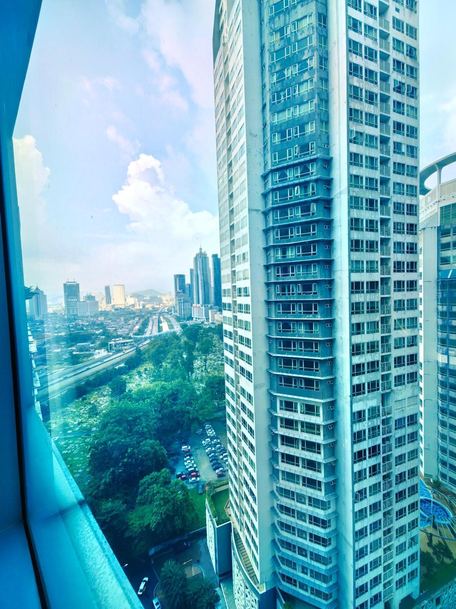 Summer Suites By Moon Orchid Kuala Lumpur Extérieur photo